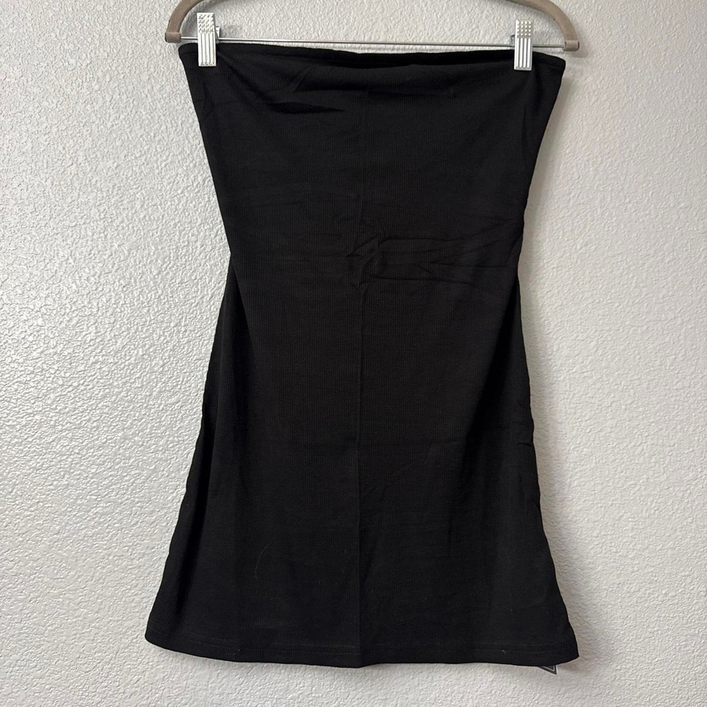 Milumia Women's Black Strapless Bodycon Mini Dress with Peekaboo Open Back